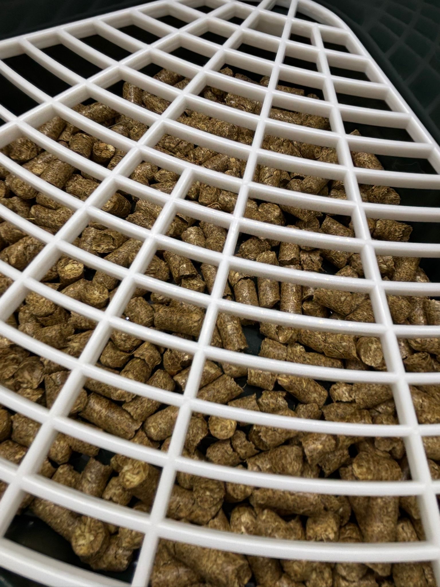🌾 Slamenné peletky do zajačieho záchodíka 1000g – Obrázok 3